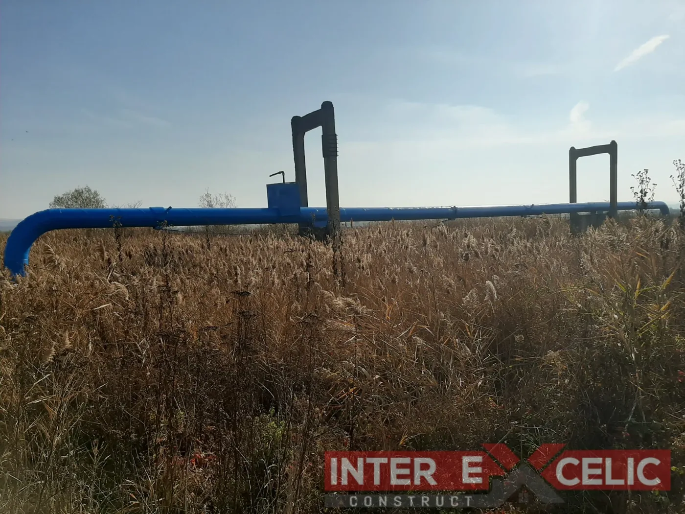 Conductă supraterană cu finisaj albastru, proiect documentat în Cluj